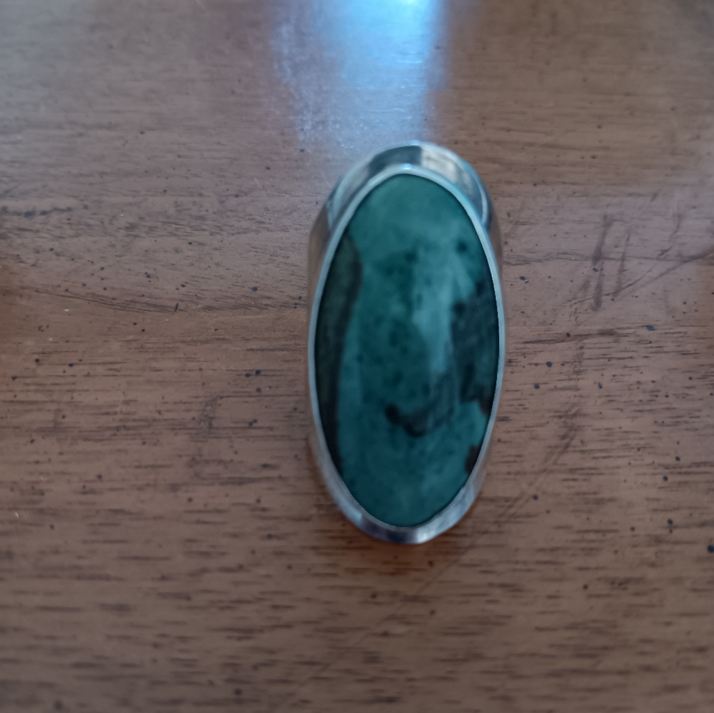 Sterling Silver Ring - Picture 2 of 9